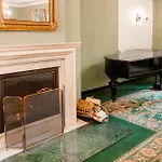Schlossparkhotel Hotel