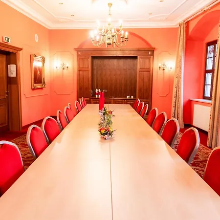 Schlossparkhotel Schkopau