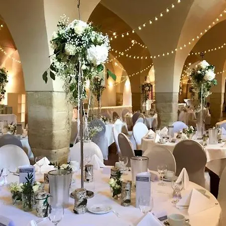 Schlossparkhotel Hotel 4*