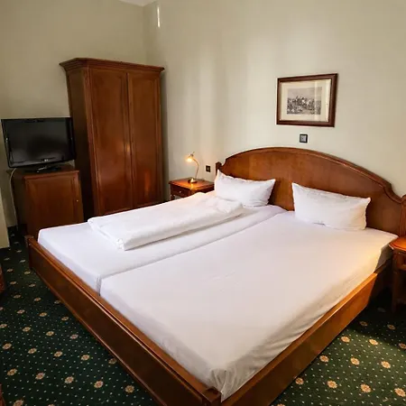 Schlossparkhotel 4*