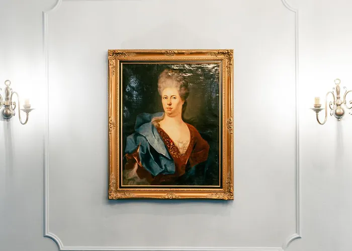 Schlosshotel Schkopau Отель