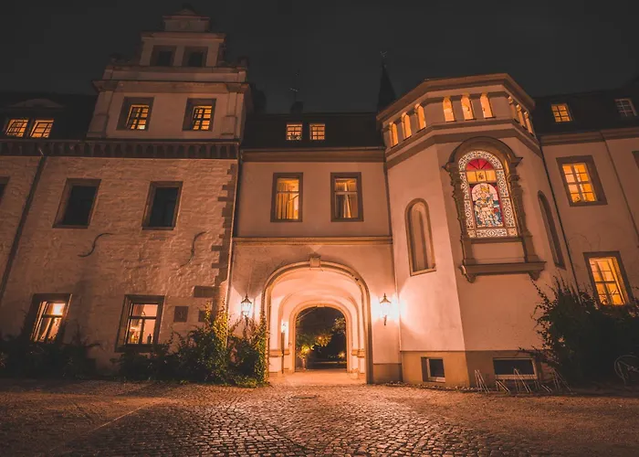 Отель Schlosshotel Schkopau 4*