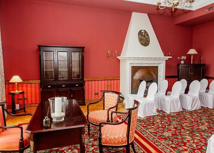 Schlosshotel Schkopau Отель